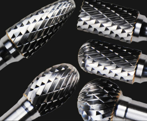 Resistencia rotatoria de Burr Cone Tree Shape Wear del carburo de tungsteno de la máquina del rodamiento de bolitas