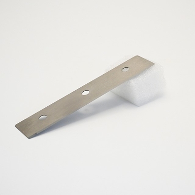 Cuchilla de corte para fibra química de tres orificios de aleación de carburo de tungsteno cementado personalizada para máquina industrial de corte de película de tejido